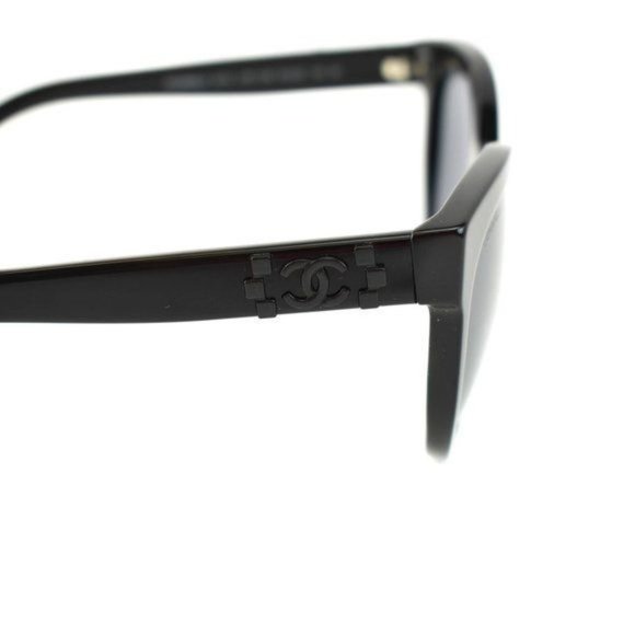 CHANEL:Black Boy-Lock CC Mirrored Sunglasses (lv) main image 9